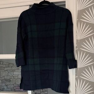 Tahari Navy and Green Plaid Turtleneck Sweater